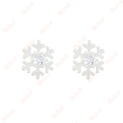 trendy silver snowflake stud earrings